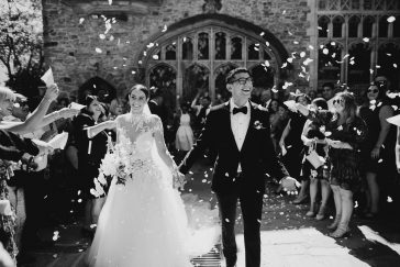 10 TIPS FOR USING CONFETTI AT YOUR WEDDING